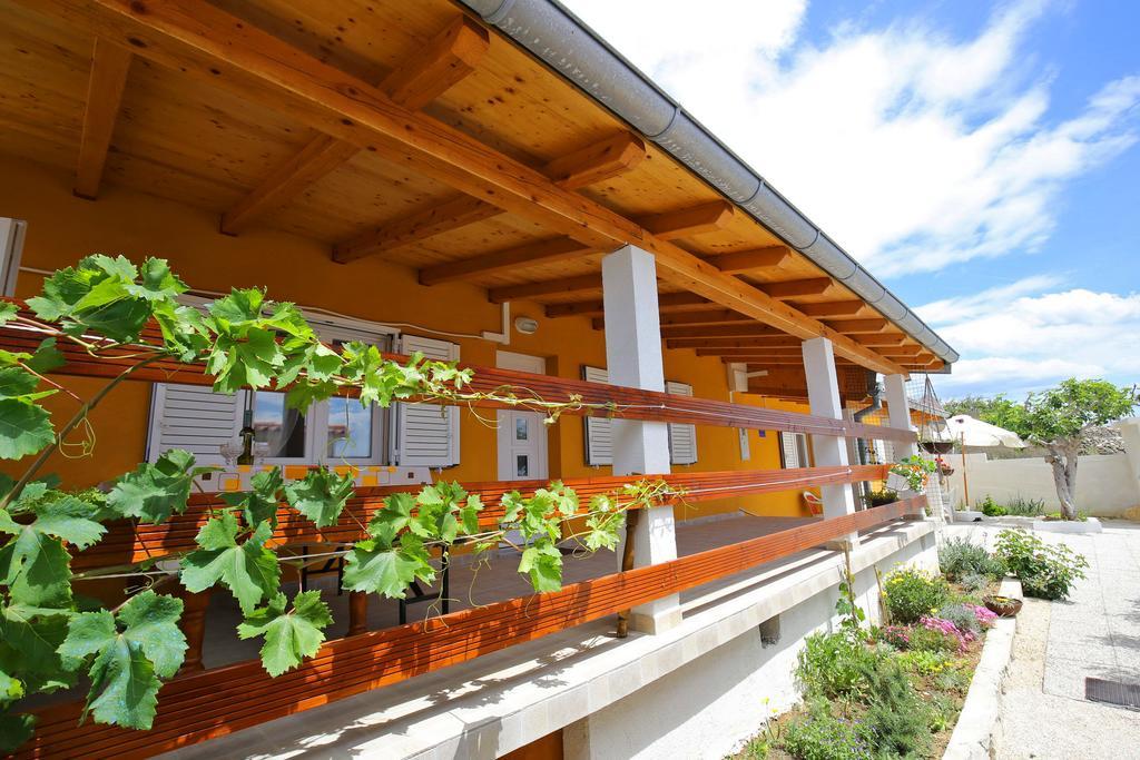 Apartment Marta Razanac Exterior photo
