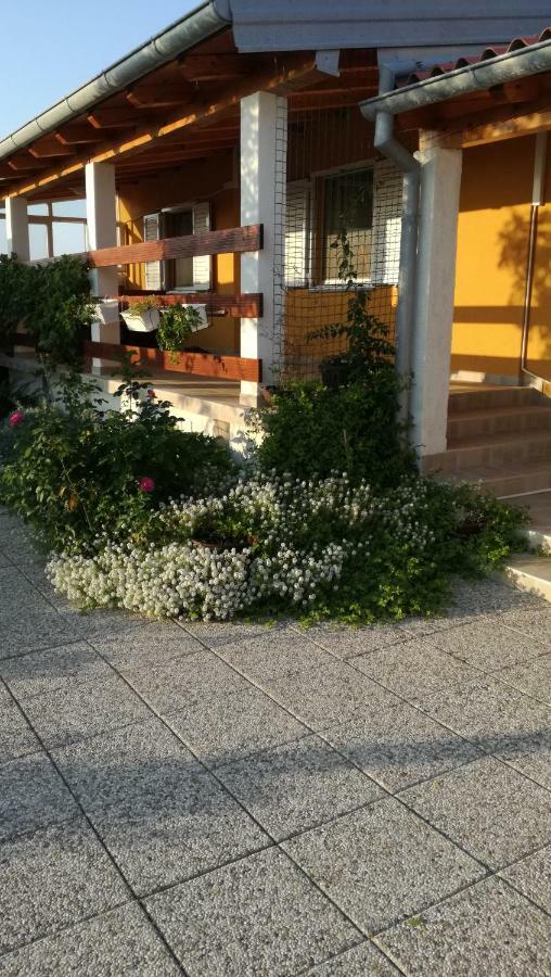 Apartment Marta Razanac Exterior photo